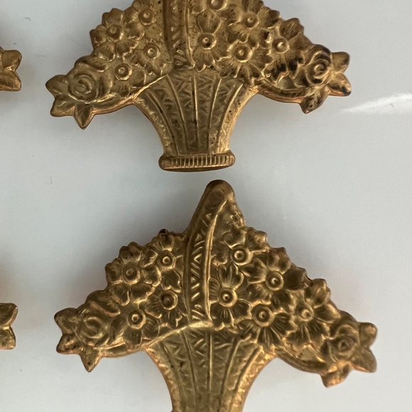 Vintage 4 matching Buttons Cover Flower basket giardinetti - Picture 3 of 7